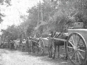 Wagons Prints: Victoire Italienne; Le ravitaillement d'eau pour les troupes. Creator: Unknown
