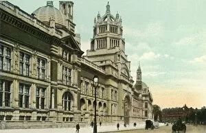 Cromwell Road Gallery: The Victoria and Albert Museum, c1900s. Creator: Eyre & Spottiswoode