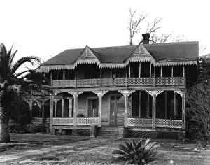 Pierced Prints: Victorian cottage, Waveland, Mississippi, 1936. Creator: Walker Evans