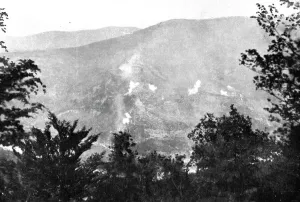 Bombarding Prints: Victorieuse Offensive Italienne; Devant Plava: Le bombardement des positions autrichiennes
