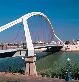 Sevilla Gallery: View of the Barqueta bridge in Seville