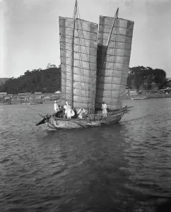 Boatman Prints: View of Korea, 1908. Creator: Arnold Genthe