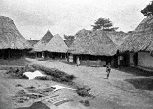 Un village dans le Sierra Leone; L'Ouest Africain, 1914. Creator: Unknown