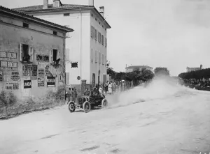 Vincenzo Prints: Vincenzo Trucco driving a De Dietrich, in the Coupe Florio, Bologna, Italy, 1908