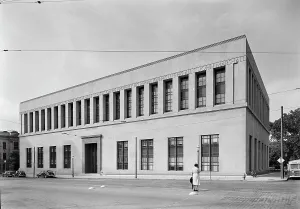 Virginia State Library & Courthouse, Richmond, Virginia, 1941. Creator: Gottscho-Schleisner, Inc