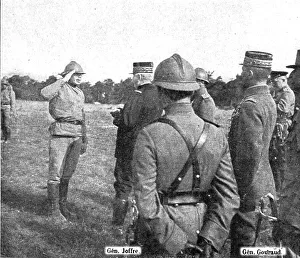 Generals Prints: Visite du general Joffre aux troupes Russes en Champagne; Le general en chef felicite un