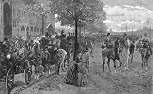 Queen Victoria Collection: Waiting for a glimpse of her majesty, Hyde Park, 1888. Creator: John Charlton