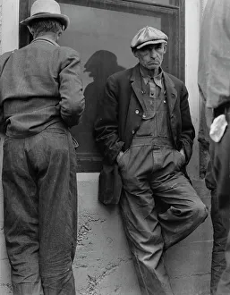 Dole Prints: Waiting for the semimonthly relief checks at Calipatria