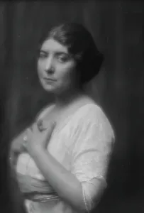 Sincerity Prints: Ware, Helen, Miss, portrait photograph, 1913. Creator: Arnold Genthe