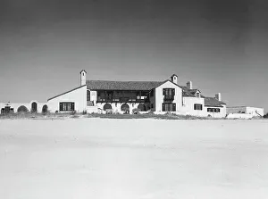 Ranch Prints: Warner house, between 1911 and 1942. Creator: Arnold Genthe