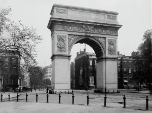 General Washington Prints: Washington Arch, Washington Square, New York, N.Y. c1901. Creator: Unknown