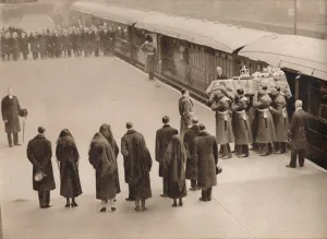 Watching the coffin, covered by the Royal Standard, 1936 Watching the coffin, covered by the Royal Standard, 1936
