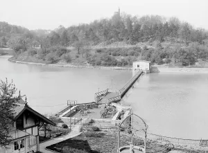 Waterworks Prints: Water works, Eden Park, Cincinnati, Ohio, between 1900 and 1910. Creator: Unknown