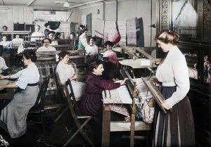 Textiles Worker Prints: Weavers at work, between c1910 and c1915. Creator: Bain News Service