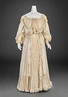 Bridal Prints: Wedding Dress (Bodice, Skirt), 1903. Creator: Unknown