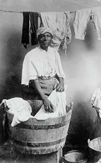 Washerwoman Prints: West Indian woman, between c1910 and c1915. Creator: Bain News Service