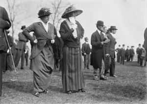 Wheatley Hills, 1914. Creator: Bain News Service