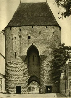 Niederosterreich Prints: The Wiener Tor, Hainburg an der Donau, Lower Austria, c1935. Creator: Unknown