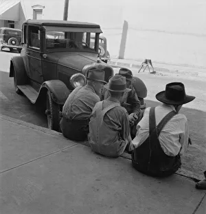 Williamette Valley hop farmers in town hold their political forum on... Independence, Oregon, 1939. Creator: Dorothea Lange