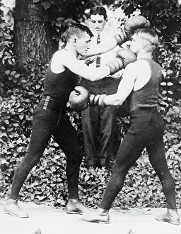 Boxers Prints: Williams [and] Young Britt, between c1910 and c1915. Creator: Bain News Service