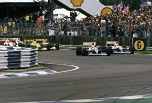 Copse Gallery: Williams Renault FW14B, Ricardo Patrese leads Nigel Mansell, 1992 British Grand Prix, Silverstone