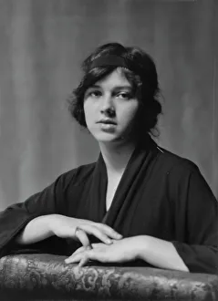 Bathrobe Prints: Williamson, W.F. Mrs. (Laura), portrait photograph, 1913 July 18. Creator: Arnold Genthe