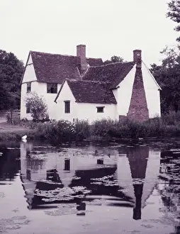 Cottages Prints: Willy Lott's Cottage, Flatford
