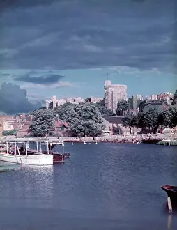 Day Out Prints: Windsor Castle from the Thames, Berkshire, c1955. Creator: Arthur Charles Kirby Ware
