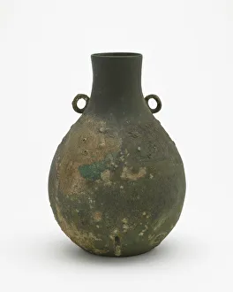Wine Vessel Prints: Wine container (hu) with birds and dragons, Eastern Zhou dynasty, 6th century BCE