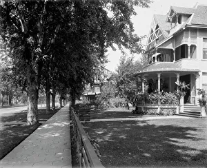 Winona Prints: Winona, residences on Broadway, between 1880 and 1899. Creator: Unknown