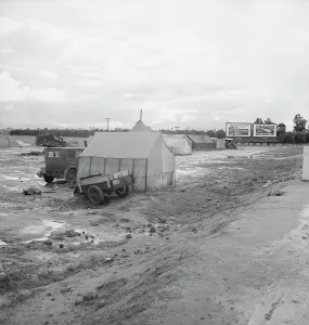 Muddy Prints: Winter quarters, migratory agricultural workers