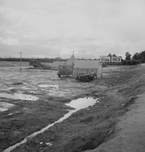 Refugee Camp Prints: Winter quarters, migratory agricultural workers