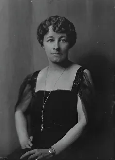 Winter, Wallace, Mrs. portrait photograph, 1917 May 3. Creator: Arnold Genthe