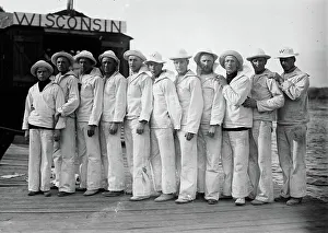 Wisconsin Prints: Wis. [i.e. Wisconsin] Varsity 8 (1913), 1913. Creator: Bain News Service
