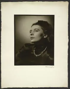 Diamonds Prints: Woman with diamond necklace, 1945-1946. Creator: Gunther Krampf