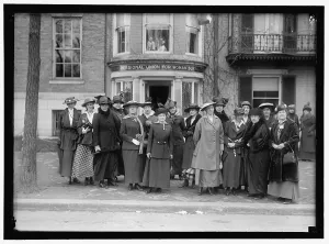 Demonstrating Prints: Woman suffrage, between 1910 and 1917