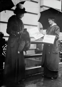 Well Dressed Prints: Woman Suffrage - Selling The Suffragist