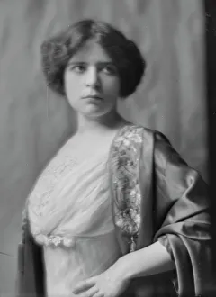 Bathrobe Prints: Woodward, Constance, Miss, portrait photograph, 1912 May 24. Creator: Arnold Genthe