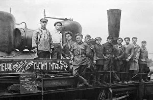 Images Dated 29th November 2008: Workers of Magnitogorsk, USSR, 1932