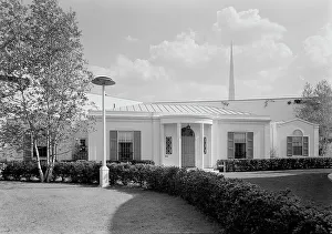 Worlds Fair Prints: World's Fair, Good Housekeeping House, 1939. Creator: Gottscho-Schleisner, Inc