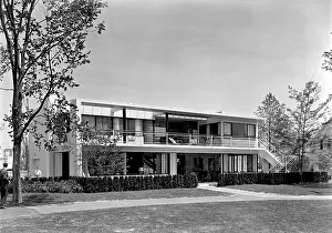 Worlds Fair Prints: World's Fair, House of Glass no. 4, 1939. Creator: Gottscho-Schleisner, Inc