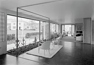 Worlds Fair Prints: World's Fair, House of Glass no. 4, 1939. Creator: Gottscho-Schleisner, Inc
