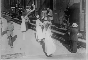 Railway Carriage Prints: Wounded arriving in Allenstein, Prussia, 1 Dec 1914. Creator: Bain News Service