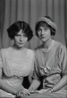 Wyatt, Florence, and Constance Woodward, portrait photograph, 1912 May 24. Creator: Arnold Genthe