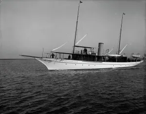 Michigan United States Of America Prints: Yacht Anona, St. Clair Flats, Mich. between 1906 and 1915. Creator: Unknown