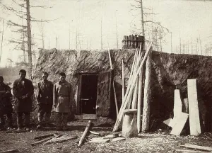 L Veniukov Prints: Yakut yurt, 1895-1939. Creator: L Veniukov