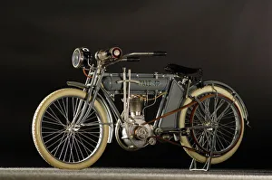 Motorcycle Racer Prints: Yale 4 hp 1912. Artist: Simon Clay