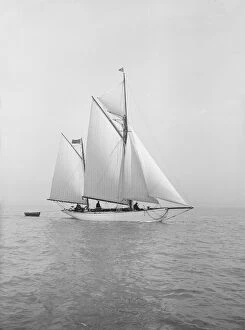 Dinghy Collection: The yawl Meander sailing in close-hauled, 1913. Creator: Kirk & Sons of Cowes