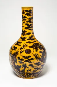 Kangxi Period Prints: Yellow and Brown-Enameled Dragon Bottle Vase, Qing dynasty, Kangxi period (1662-1722)
