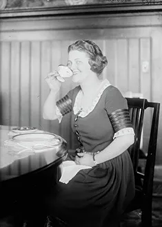 Cheerful Prints: Young, between c1915 and c1920. Creator: Bain News Service